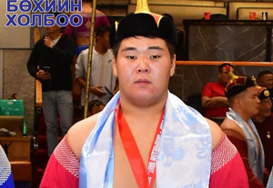 А.Тайванбат: Улсын аваргын өмнө Өндөр Хаан ууландаа залбираад ирсэн